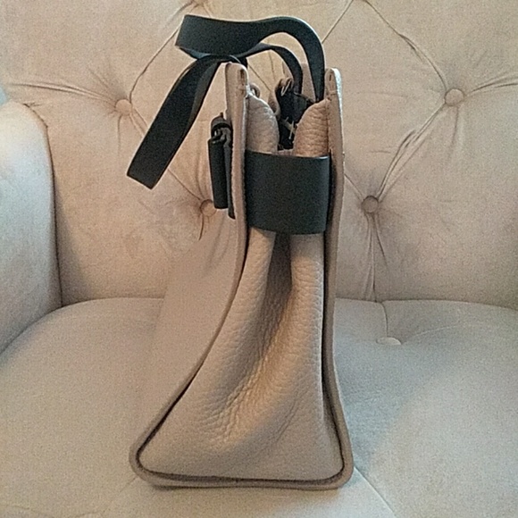 💥SALE!!! Kate Spade bag - Picture 4 of 6